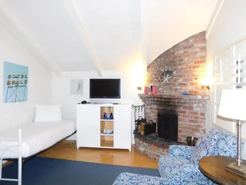 photo 1 of Lamp Lighter Inn & Sunset House Suites