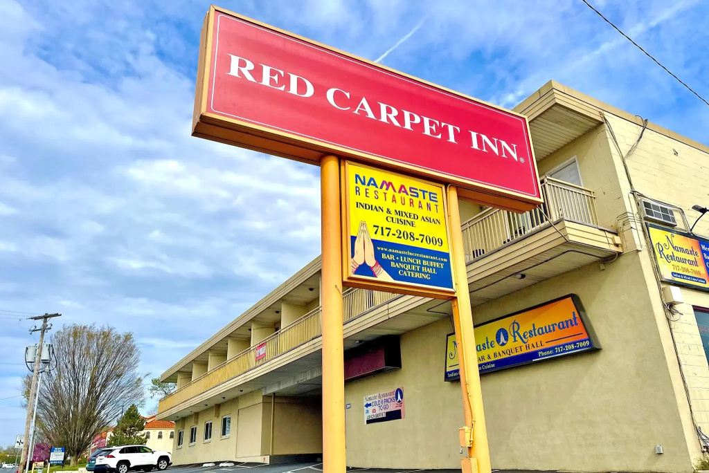 photo 1 of Red Carpet Inn