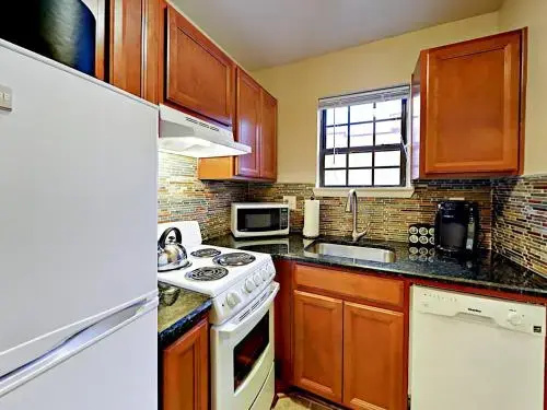 photo 1 of Landmark McMillin Court Apartment 3 by RedAwning