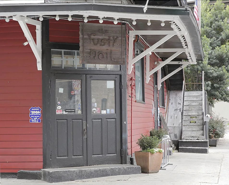 photo 1 of LARGE 2BR in Warehouse District HEART OF NOLA