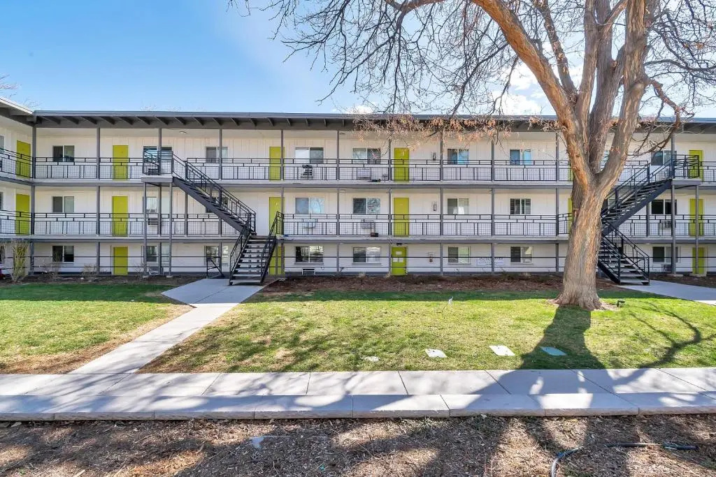 photo 1 of Large Apartments in LAKEWOOD - SK