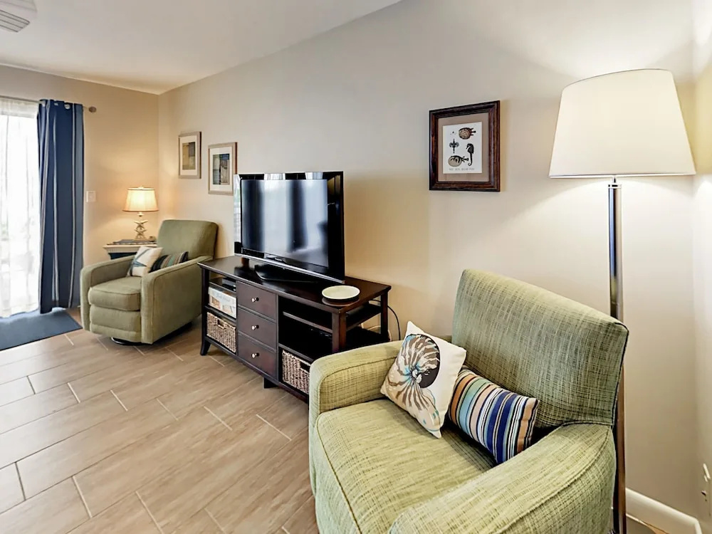 photo 1 of Large Surf Court Villas Condo Unit 46 3 Bedrooms 2.5 Bathrooms Condo