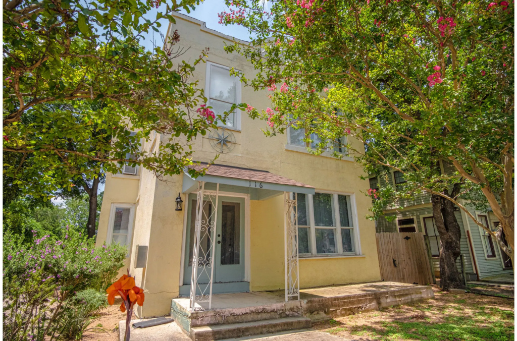 photo 1 of Las Carolinas #4 Cozy 1BR/1BA Sleeps 5