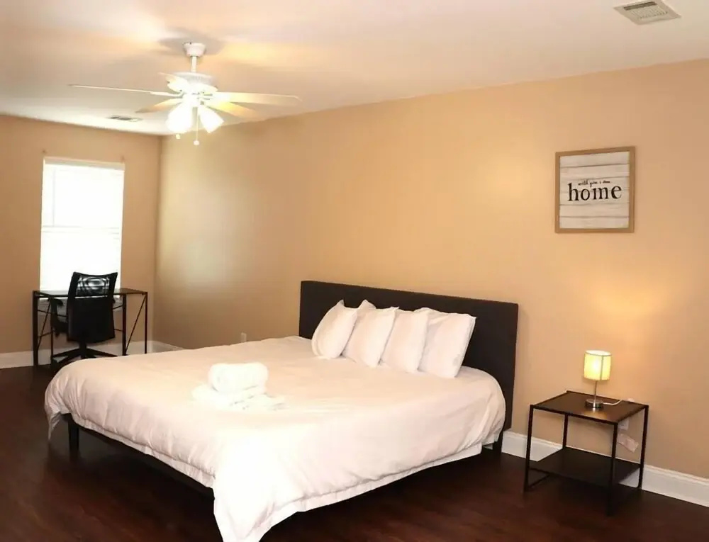 photo 1 of Lasalle 2B · Huge 4BR Gated Apartment w/ Off-street Parking