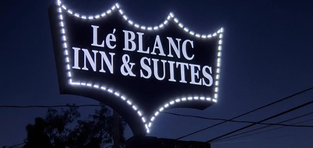 photo 1 of Le Blanc Inn & Suites