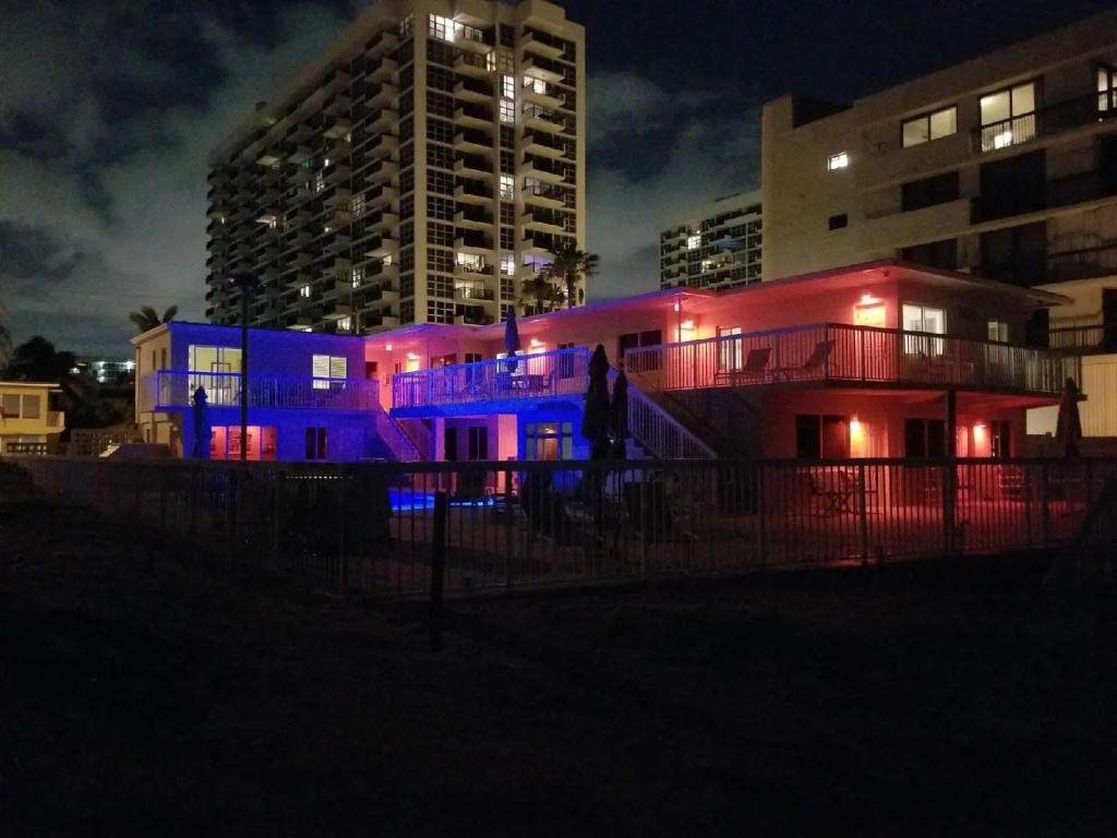 photo 1 of Le Cabanon Motel