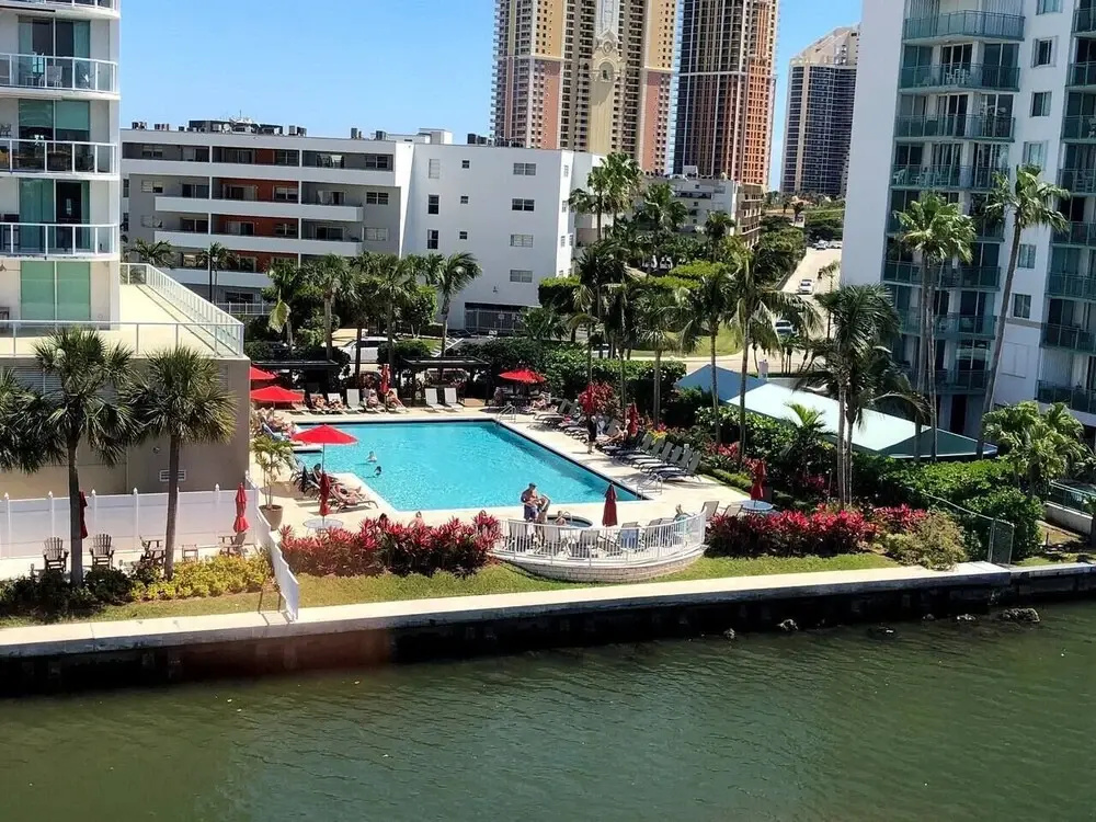 photo 1 of Le Marina Bay 1006 by Go Florida Condo Sunny Isles