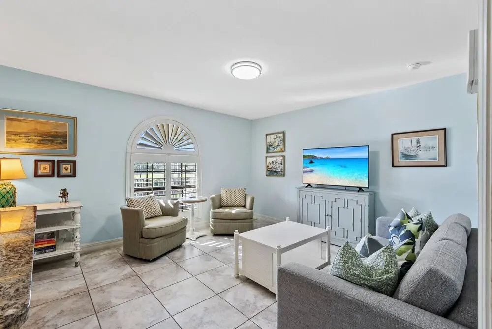 photo 1 of Le Monaco - Romantic 1 BR Condo Steps from 5th Ave S. Chic Coastal Retreat with King Bed and Beach Access. Perfect Location for Couples Near Dining, Shopping, and Naples Beach
