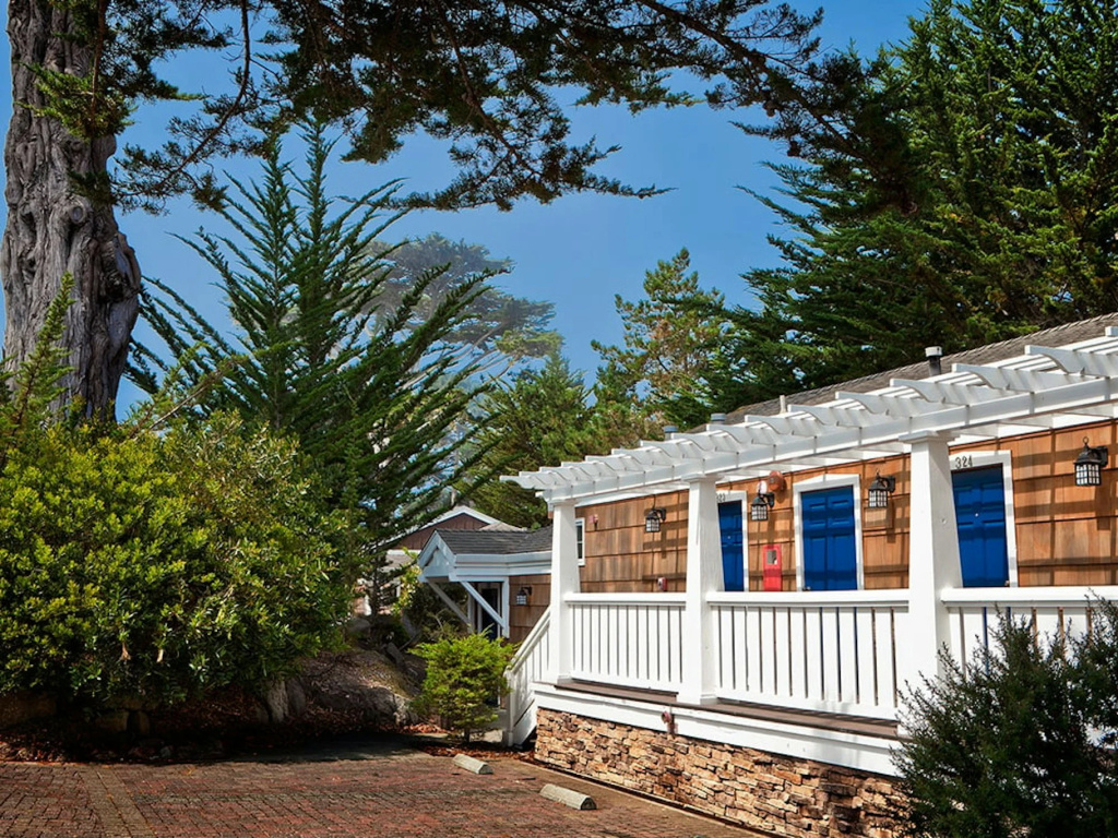 photo 1 of Lighthouse Lodge And Cottages