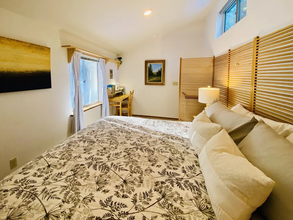 photo 1 of Lilac Cabin Family-friendly Highspeed Wi-fi 3 Bedroom Home by RedAwning