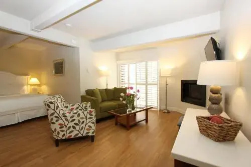 photo 1 of Lobos Lodge
