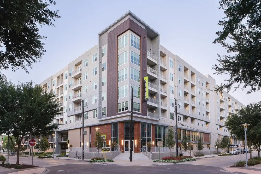 photo 1 of Locale Fort Worth - West 7th