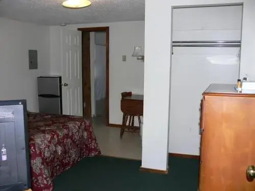 photo 1 of Locust Grove Motel