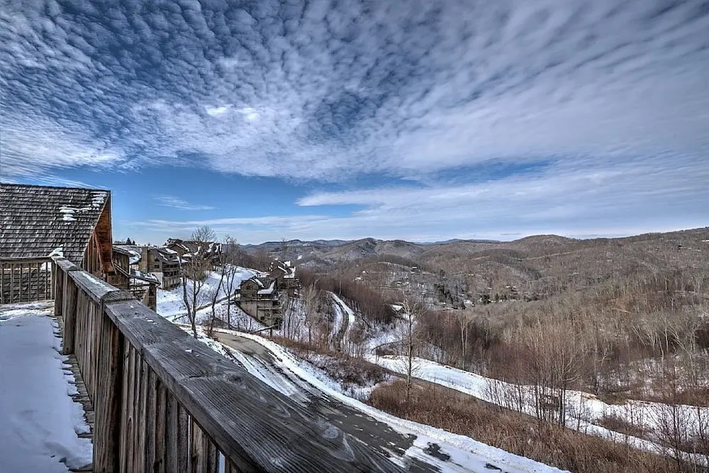 photo 1 of Lookout Lodge - 4 Br Cabin