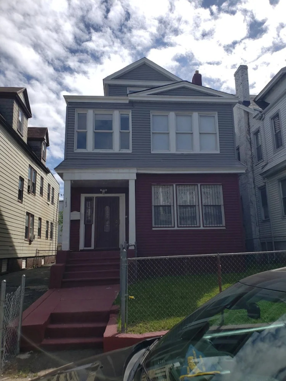photo 1 of Lovely 3 Bedroom Apt With Parking On Premises