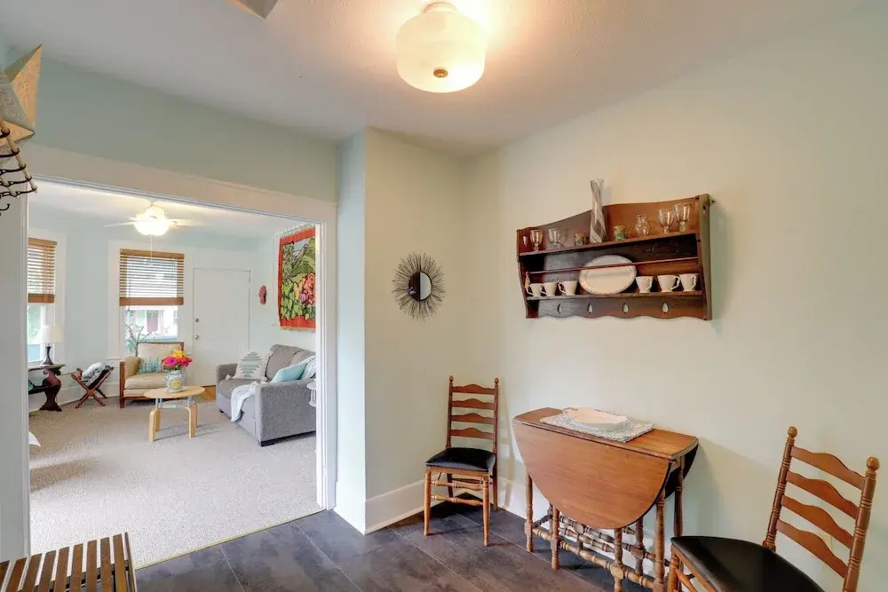 photo 1 of Lovely Hendersonville Retreat ~ 1 Mi to Downtown!