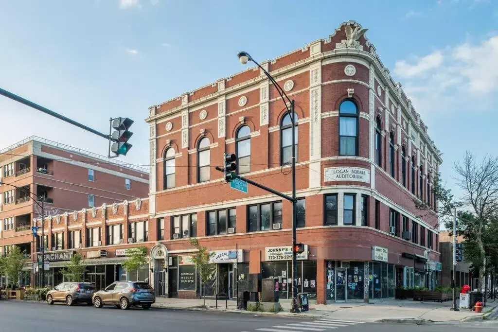 photo 1 of Lovely Logan Square 2-Bedroom in Chicago