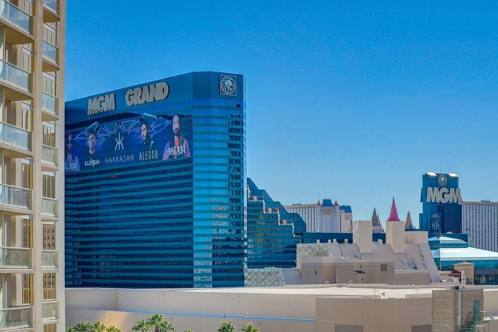 photo 1 of LUXE 702 MGM Signature 1 BR 2 BTH SUITE