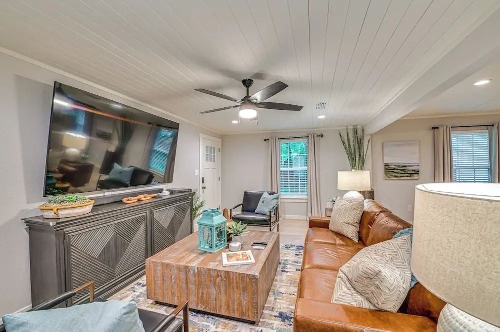 photo 1 of 3 Mi to Lake Ray Roberts: Luxe Pilot Point Home