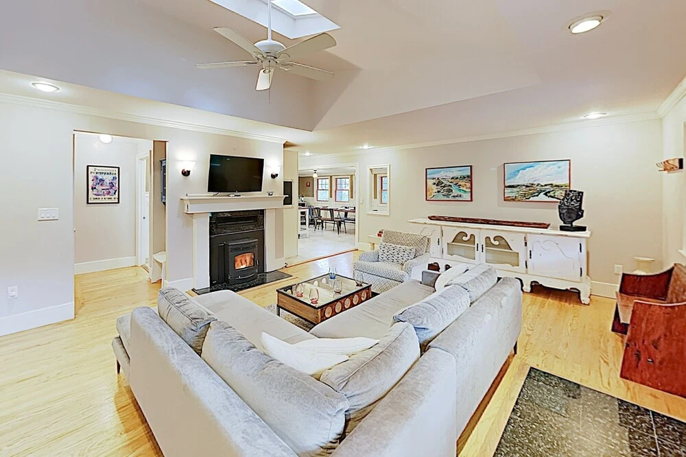 photo 1 of Luxe Vineyard-View Hideaway W/ Swim SPA & Hot Tub Home