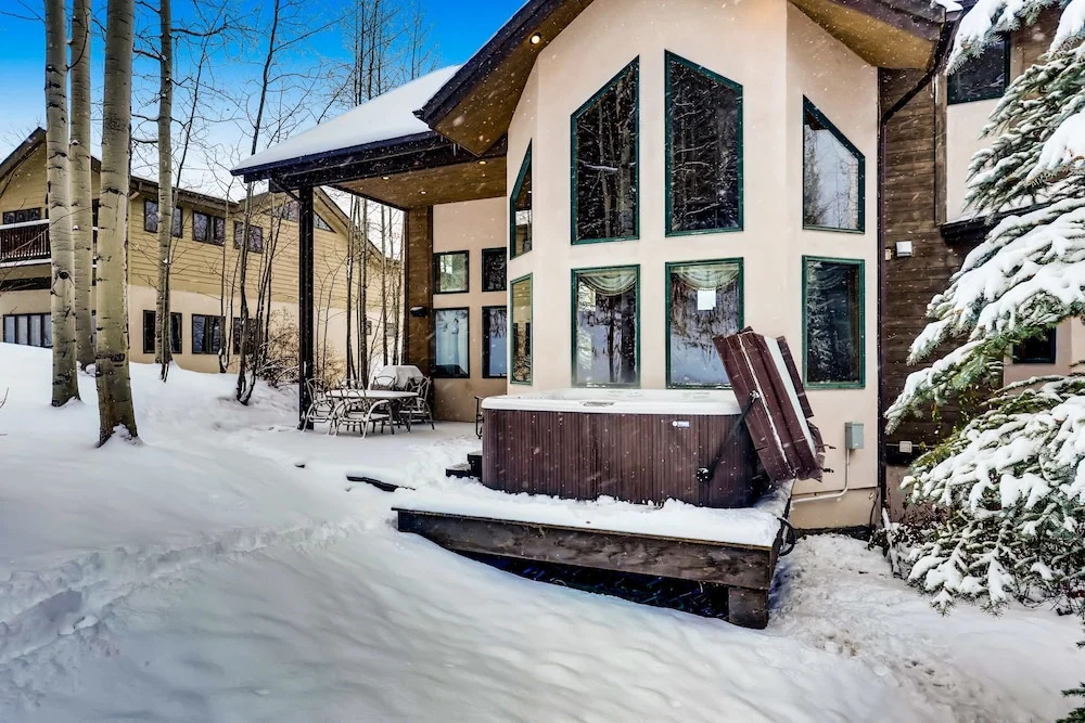 photo 1 of Luxurious All-suite Ski W/ Hot Tub 5 Bedroom Duplex