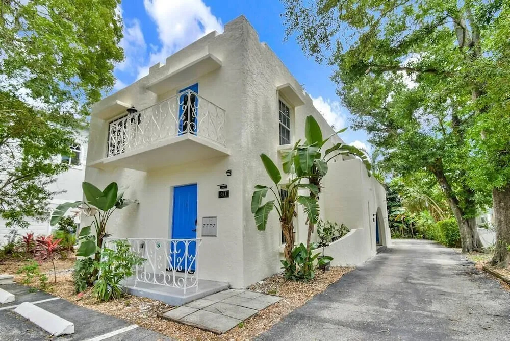 photo 1 of Luxury 2-bedroom Villa in Wilton Manors