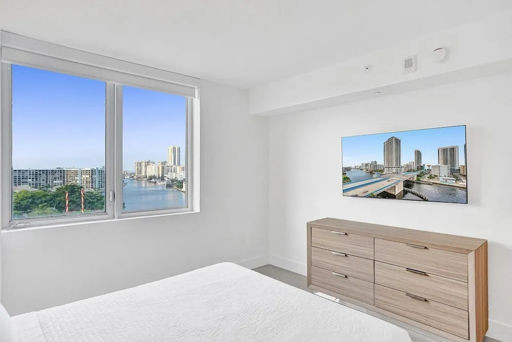 photo 1 of Luxury 3Bd Apartment Beachwalk