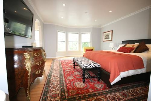 photo 1 of Castro Corporate Rentals