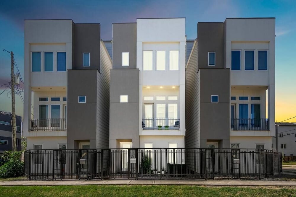 photo 1 of Luxury Downtown Getaway With Breathtaking Views
