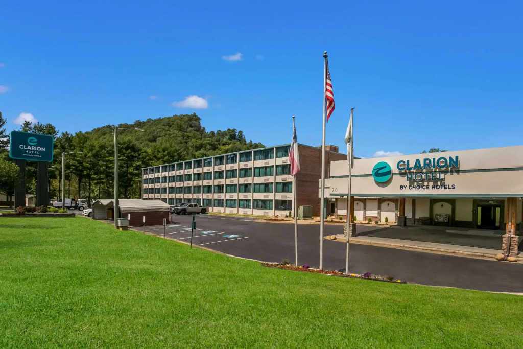 photo 1 of Clarion Hotel Conference Center Maggie Valley