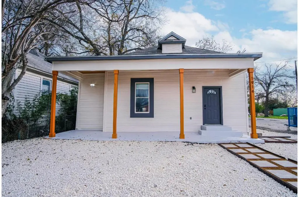 photo 1 of Magnificent 4BR Near Famous Riverwalk and Downtown