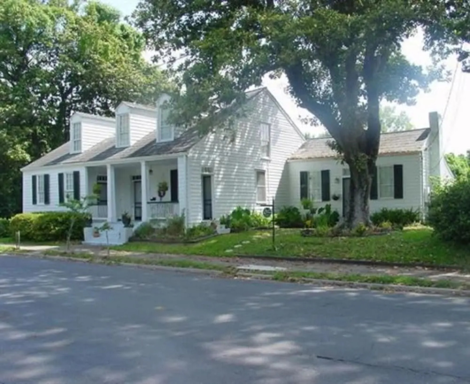 photo 1 of Magnolia Cottage Bed and Breakfast