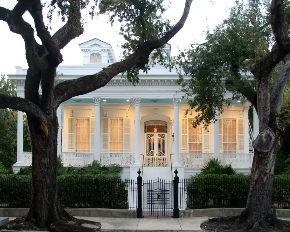 photo 1 of The Magnolia Mansion