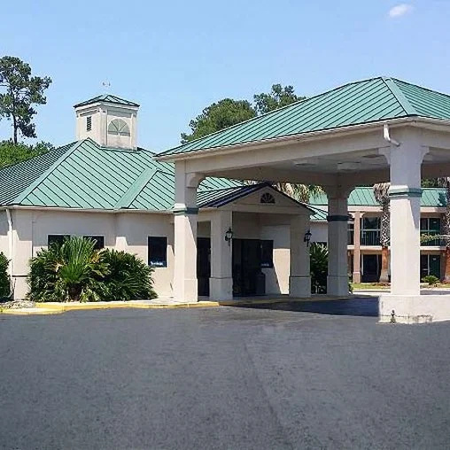 photo 1 of Econo Lodge Inn & Suites Hardeeville-I-95