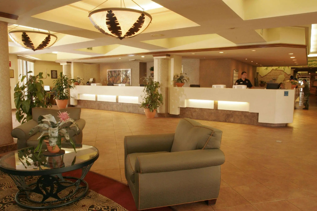 photo 1 of Maingate Lakeside Resort