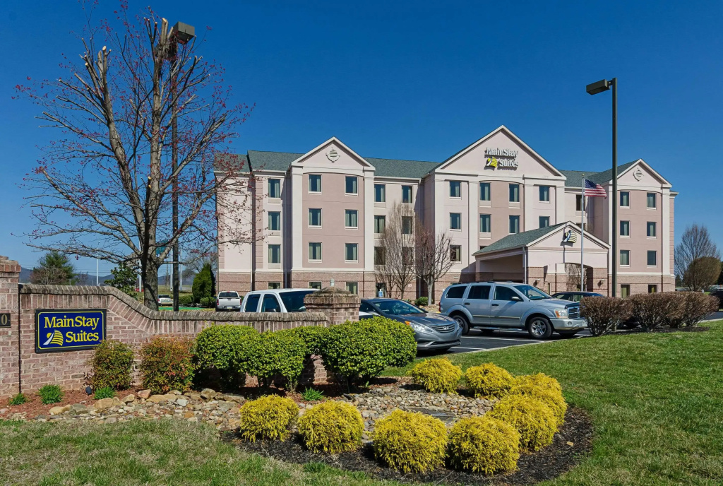 photo 1 of MainStay Suites Roanoke Airport