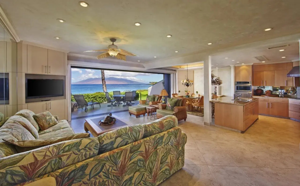 photo 1 of Makena Surf