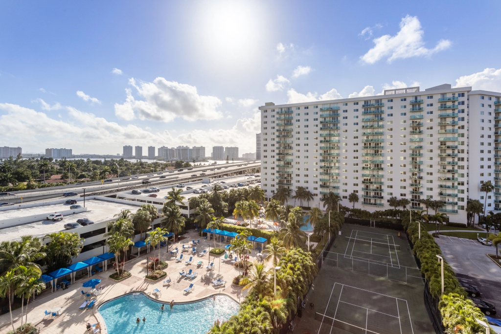photo 1 of Areia Azul Aparts Miami