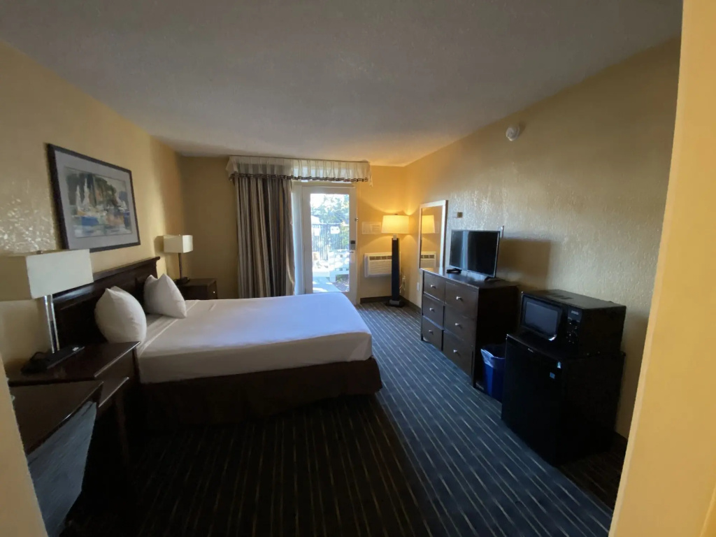 photo 1 of Marina Village Inn