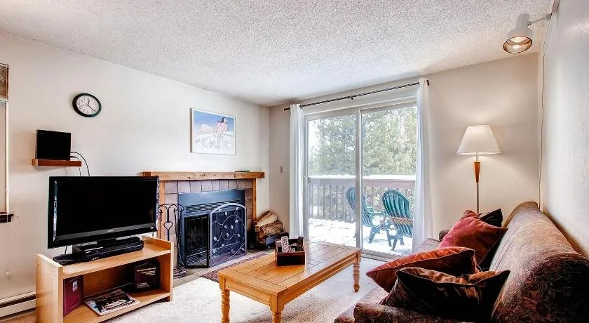photo 1 of Mark IX 9 by Peak Property