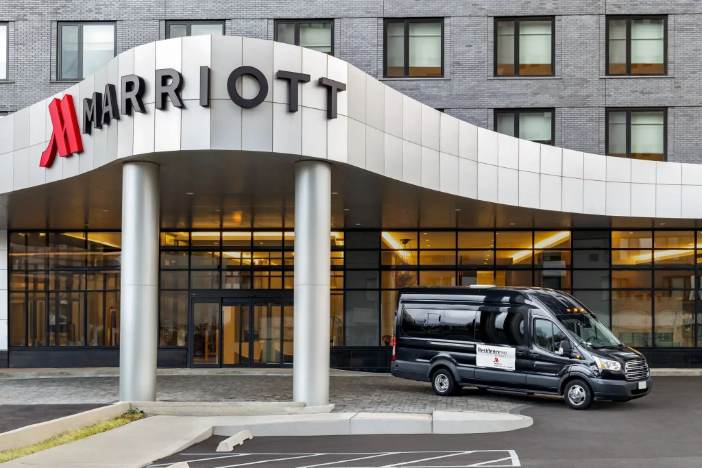 photo 1 of Marriott New York JFK Airport
