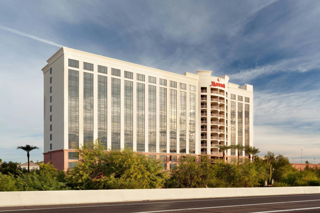 photo 1 of Marriott Phoenix Airport