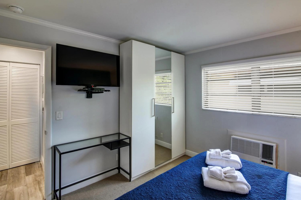 photo 1 of May-Dee Suites