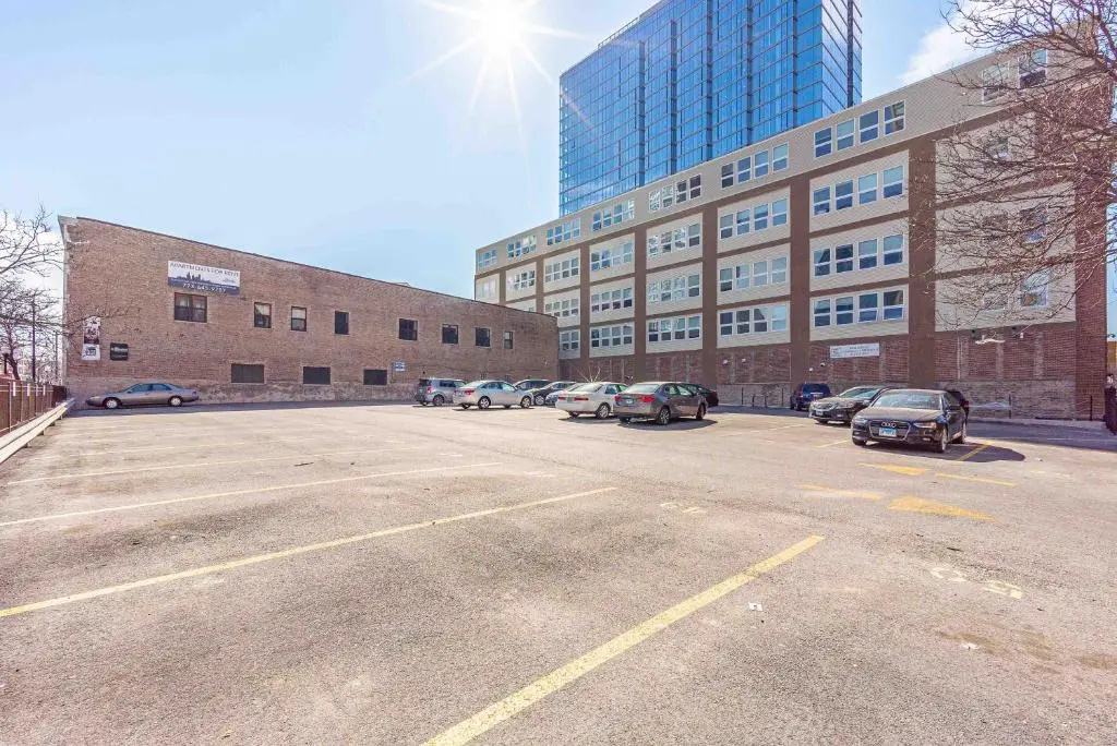 photo 1 of McCormick Place 420 friendly 3br-2ba in Downtown Chicago with optional parking for 8 guests