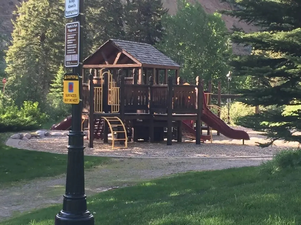photo 1 of J1 Meadow Creek Miniums 3 Bedroom Condo by RedAwning