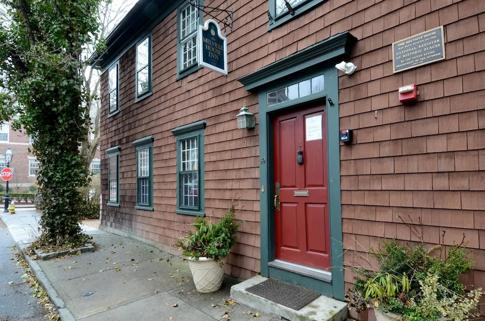 photo 1 of Melville House