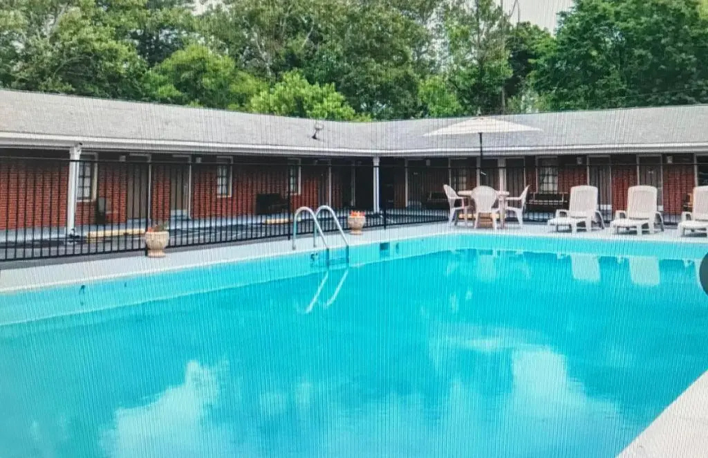 photo 1 of Merrimac Inn & Suites