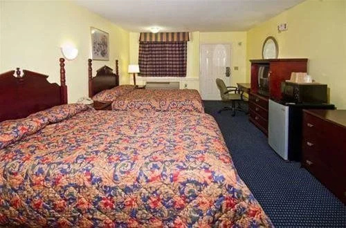photo 1 of Merry Inn