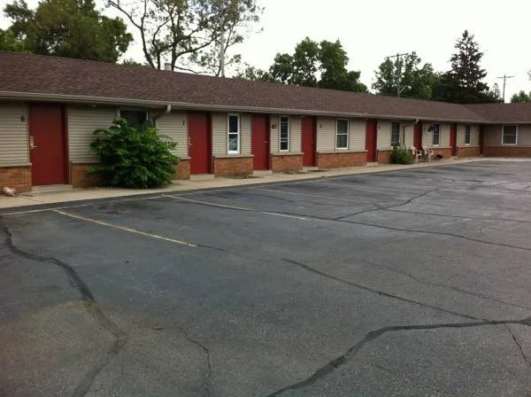 photo 1 of Metro Inn Motel