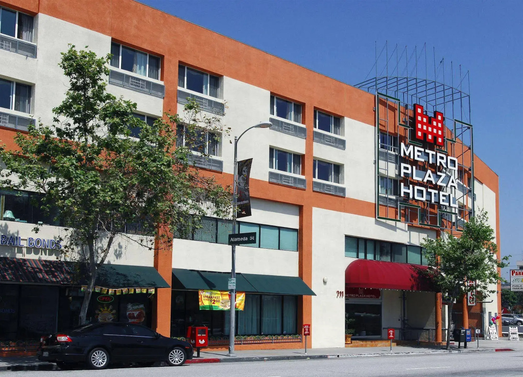 photo 1 of Metro Plaza Hotel